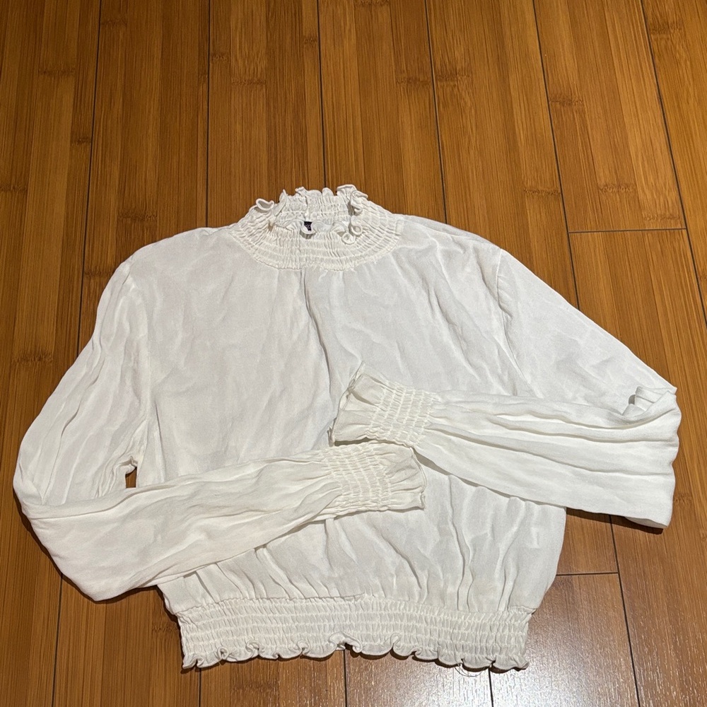 Heart Hips Cream Long Sleeve Blouse